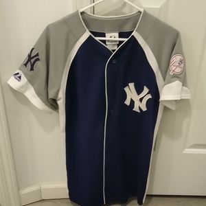 New York Yankee button up jersey